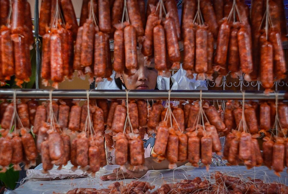 Longganisa di Lucban — salsiccia filippina all'aglio e origano Longganisa di Lucban — salsiccia filippina all'aglio e origano