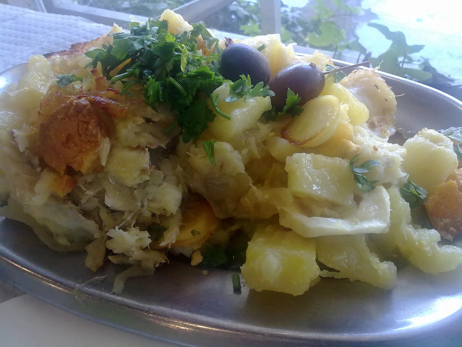 Bacalhau à Gomes de Sá, la ricetta inventata a Porto nel XIX secolo Bacalhau à Gomes de Sá, la ricetta inventata a Porto nel XIX secolo